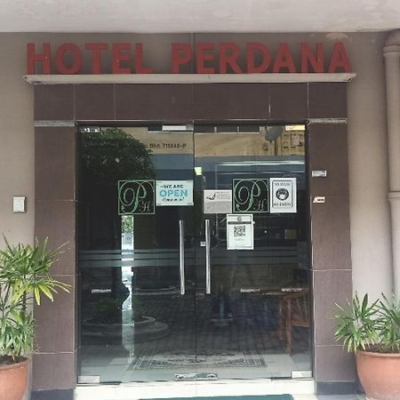 Oyo 90411 Perdana Hotel Labuan Eksteriør bilde
