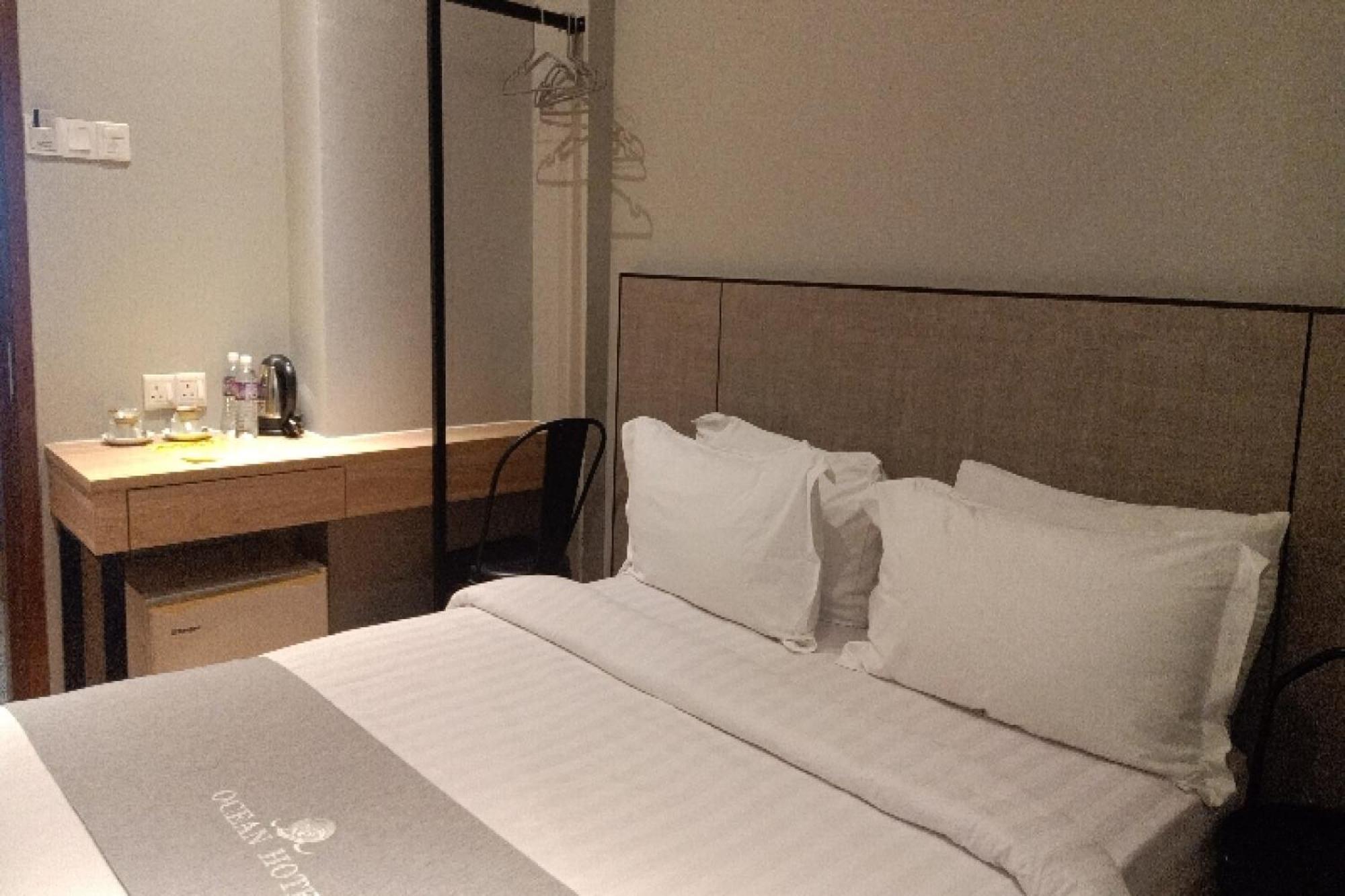Oyo 90411 Perdana Hotel Labuan Eksteriør bilde